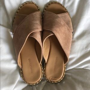 Maurices slides size 6